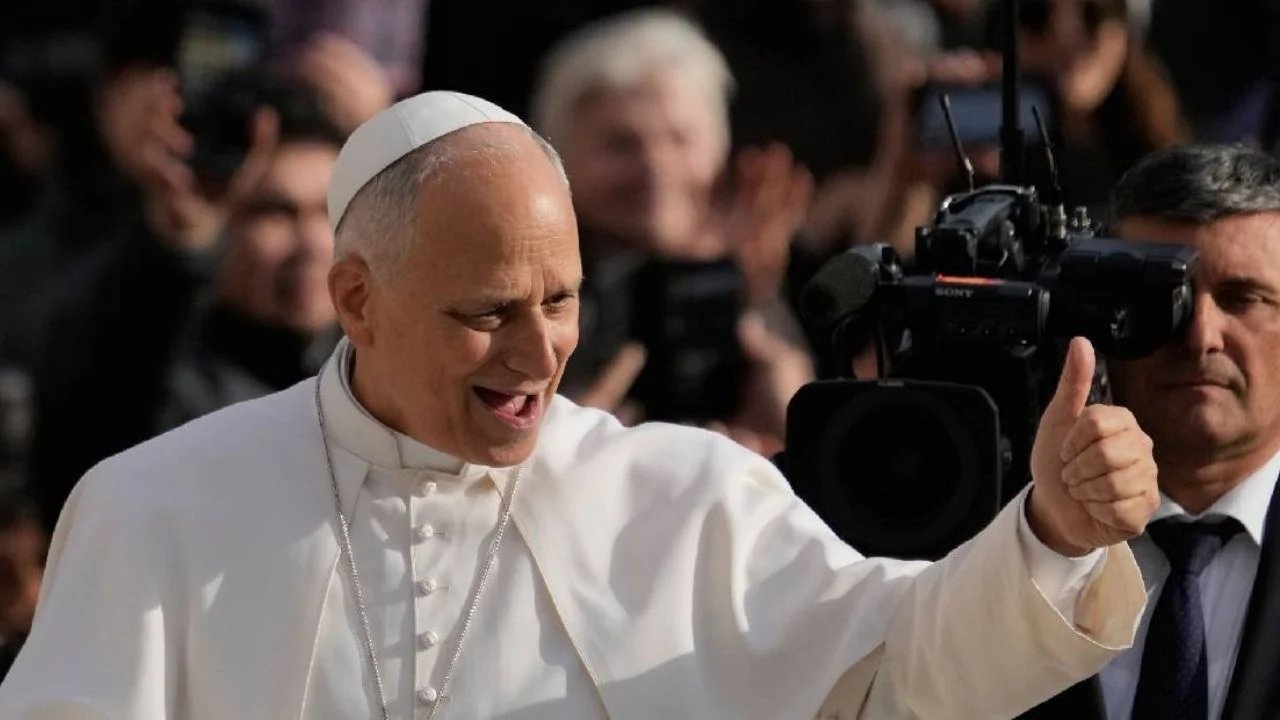 papa leon xiv convoca a cardenales para reuniones sobre el