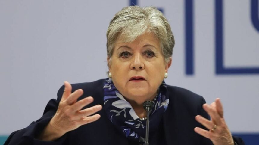 rechazo generalizado al titular de semarnat por elogios a sheinbaum