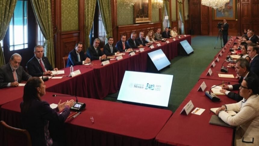 sheinbaum se reune con empresarios en palacio nacional y establece