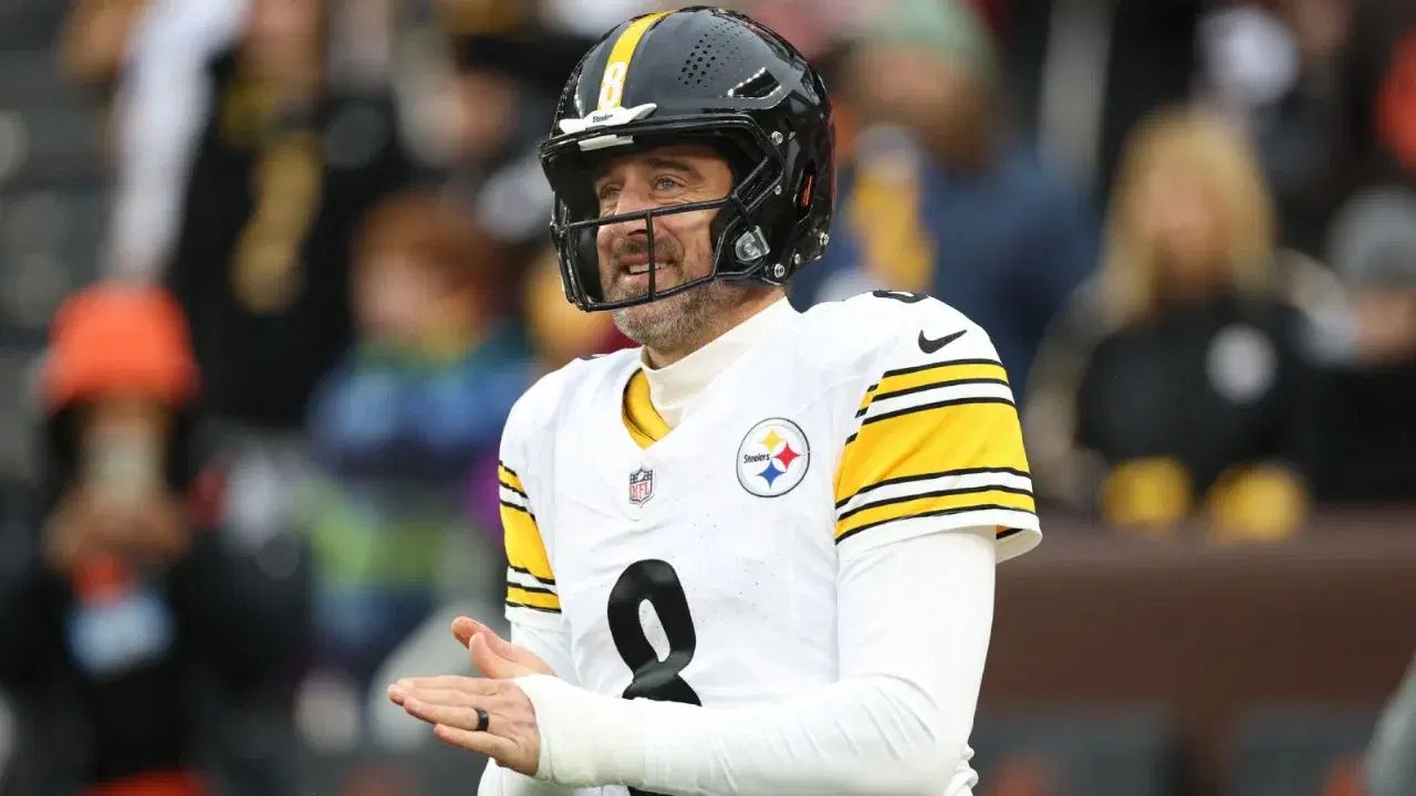 Steelers caen ante Browns y definirán su pase ante Ravens