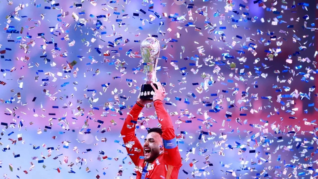 toluca iguala a chivas como el segundo club mas laureado