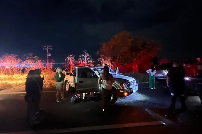 tres personas gravemente heridas en accidente en la carretera la