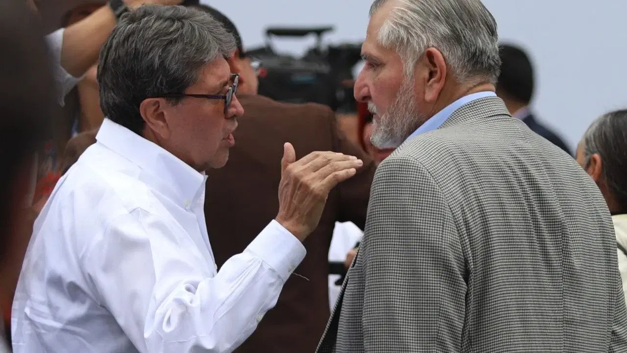 Un año de la disputa López-Monreal: no hay denuncias por "negocitos añejos"