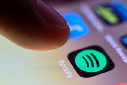 Usuarios en Michoacán y Guanajuato afectados por ciberataque a Spotify