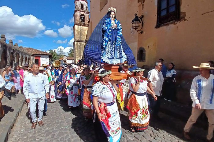 virgen inmaculada de la salud de patzcuaro recibe veneracion por