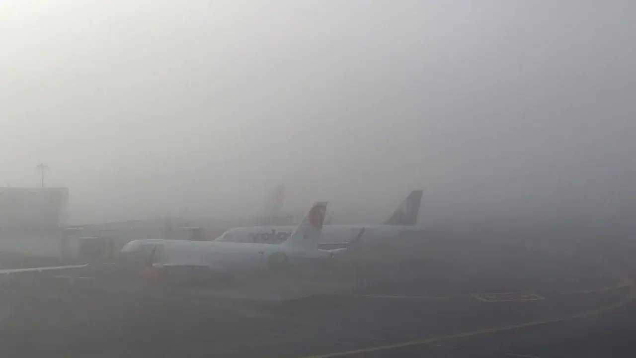 Aeropuerto Internacional de la Ciudad de México suspende operaciones por neblina