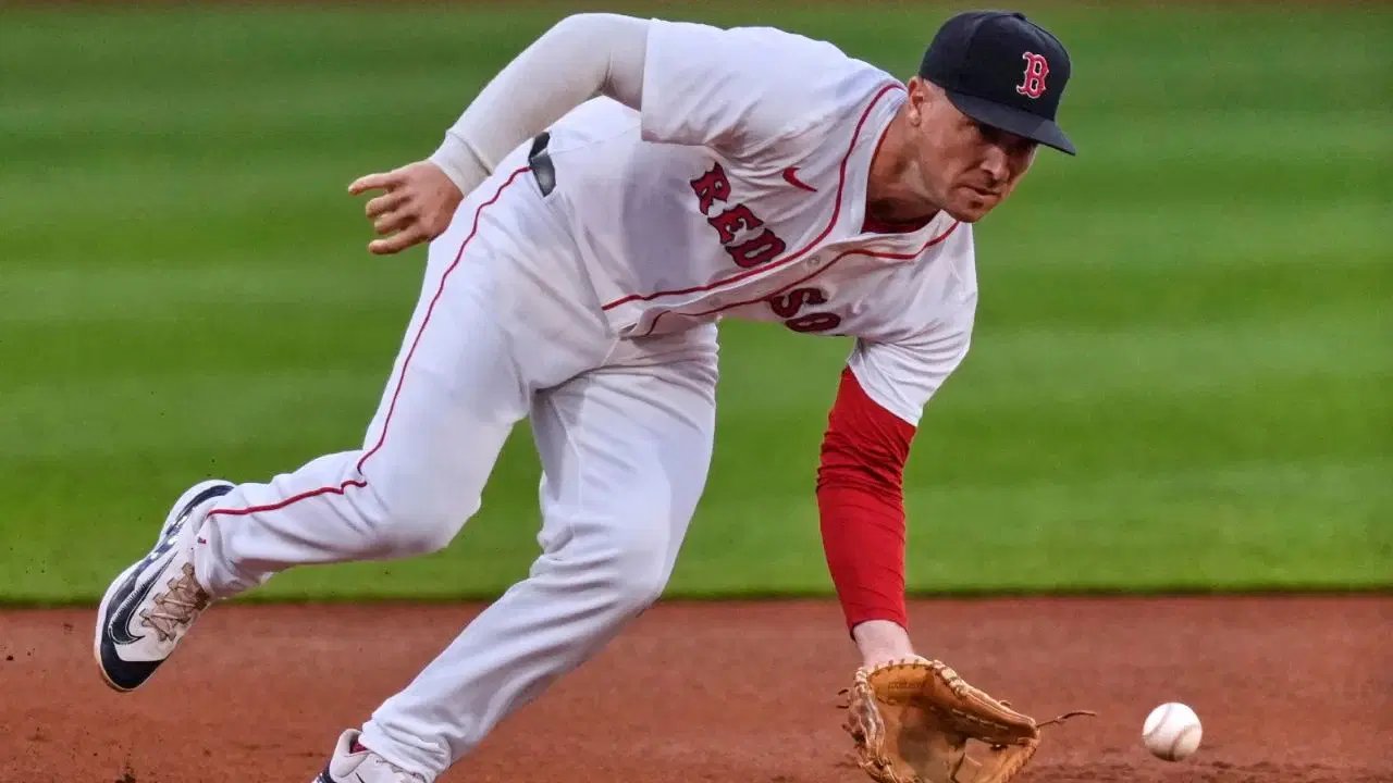 Alex Bregman firma con Cachorros de Chicago por 175 millones