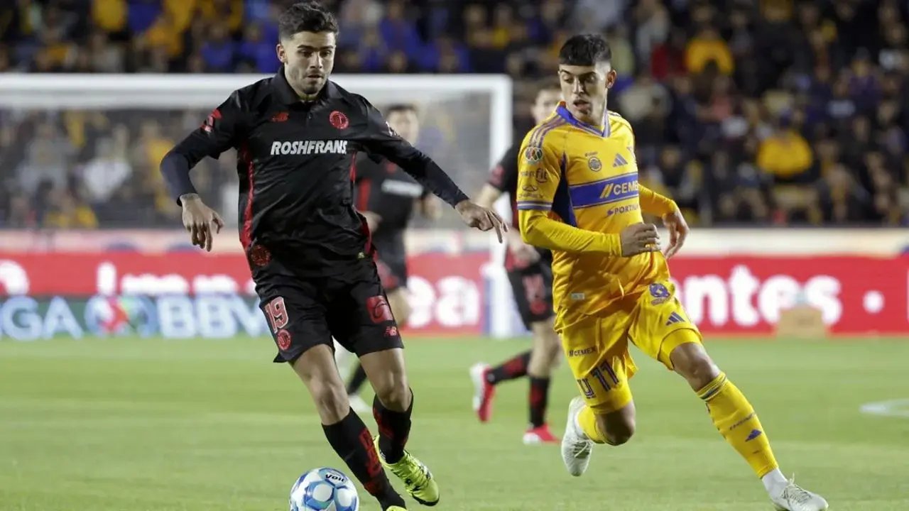 Anulan golazo de media cancha a Tigres; empata con Toluca
