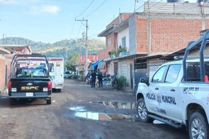 Asesinan a dos hombres en vivienda de la colonia El Planetario, Uruapan