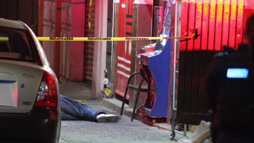 Asesinan a hombre de 60 años junto a tragamonedas en San Miguel