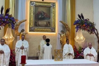 Ausencia del arzobispo de León en Misa de Gallo; obispos lo sustituyen