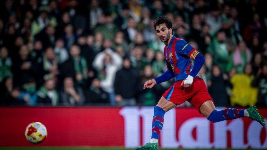 Barça resuelve ante Racing y avanza a cuartos de la Copa