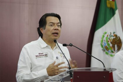 Becas educativas beneficiarán a más de 820 mil estudiantes en Michoacán