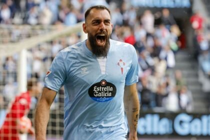 Borja Iglesias, delantero del Celta, recibe insultos homofóbicos