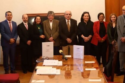 Ciudad de México: INE expone reformas técnicas; Pablo Gómez rechaza presupuesto