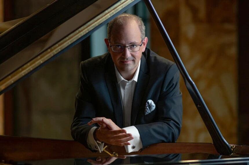 El MIQ reanuda Jueves Musicales con Mauricio Náder