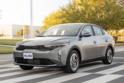 Evaluación técnica del Kia K3 frente al Chevrolet Aveo fabricado en México