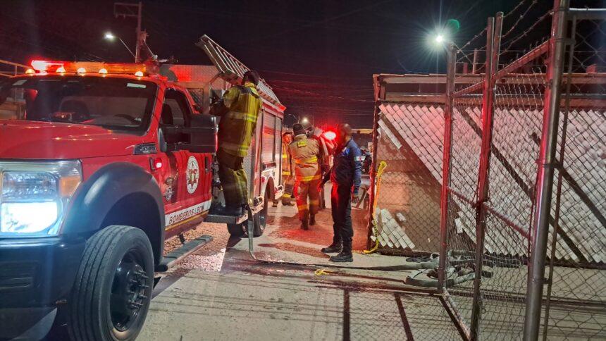 Fallece hombre en incendio en vivienda de Parques La Noria, León