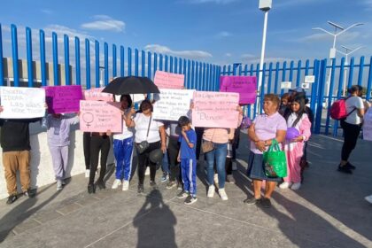 Familiares exigen investigación por negligencia en hospital local