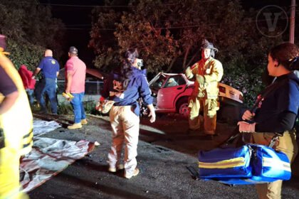 Fuerte choque en Uruapan-Lombardía deja tres lesionados en Michoacán