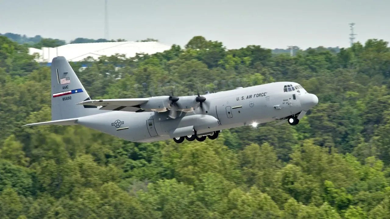 Gabinete de Seguridad: avión de Fuerza Aérea de EU viajó a México