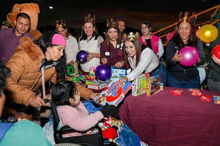 Gladyz Butanda encabeza festejo de Día de Reyes en Villas del Pedregal