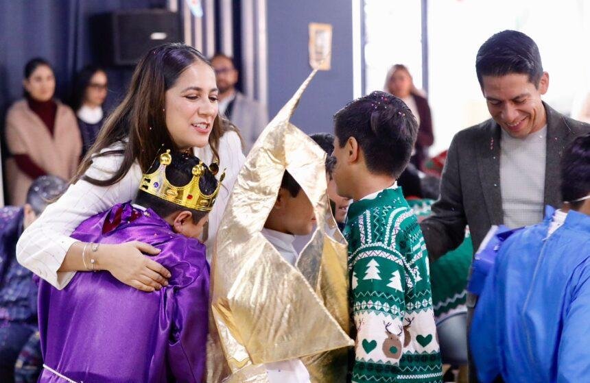 Gobernadora celebra Día de Reyes con menores de Casa Hogar San Antonio