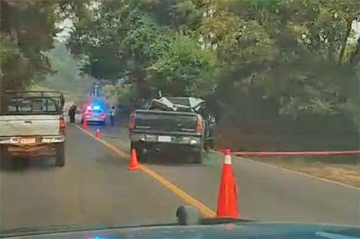 Hombre fallece tras choque en carretera Uruapan-Pátzcuaro, Michoacán