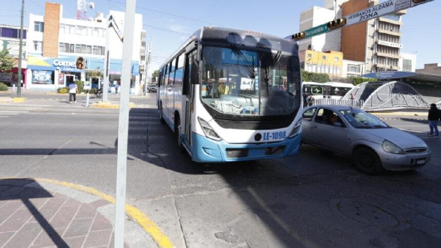 León 2026: subsidio al transporte público impacta costo y revela fallas