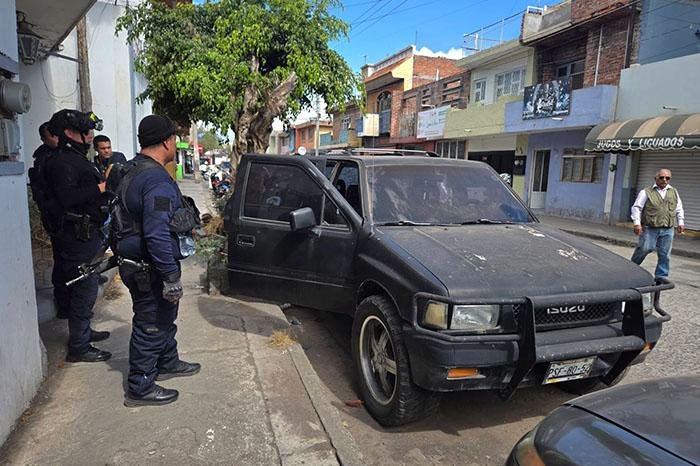 Localizan camioneta y vivienda baleadas en Valencia Segunda Sección, Zamora