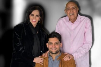Lucía Méndez y Pedro Antonio despiden a Pedro Torres con "Vuela alto"
