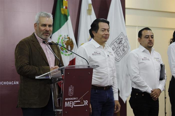 Michoacán anuncia inversión federal de 4 mil 410 mdp en becas: Bedolla