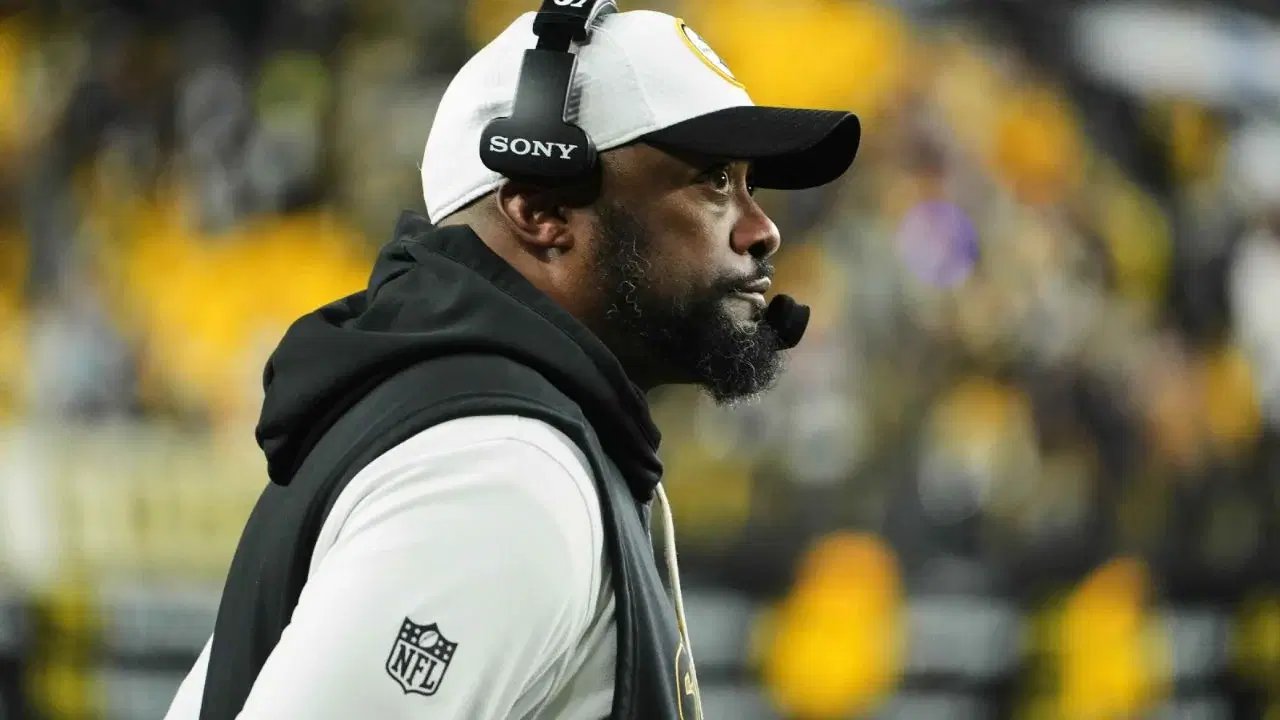 Mike Tomlin deja a los Steelers tras 19 temporadas sin registro perdedor