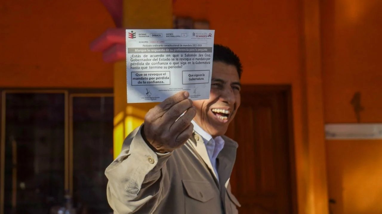 Oaxaca vota revocación de mandato del gobernador Salomón Jara