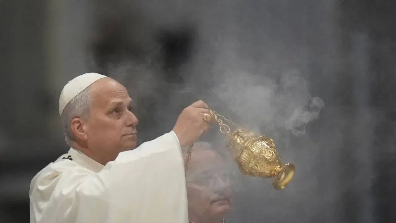 Papa León XIV pide oración conjunta por la paz en el Vaticano