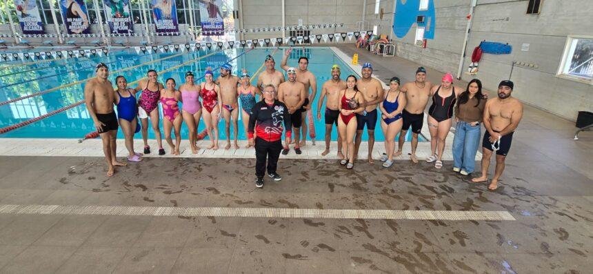 Personal del Centro Acuático recibe capacitación en salvamento acuático