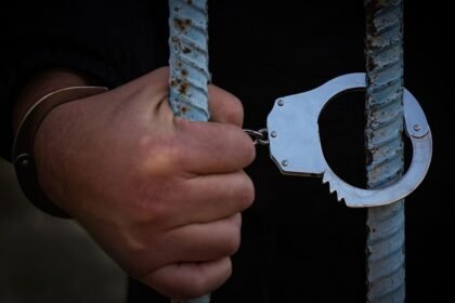 Procesan en Oaxaca a hombre por intentar quemar a su pareja