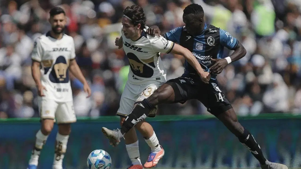 Pumas dejan escapar ventaja en casa y Querétaro empata