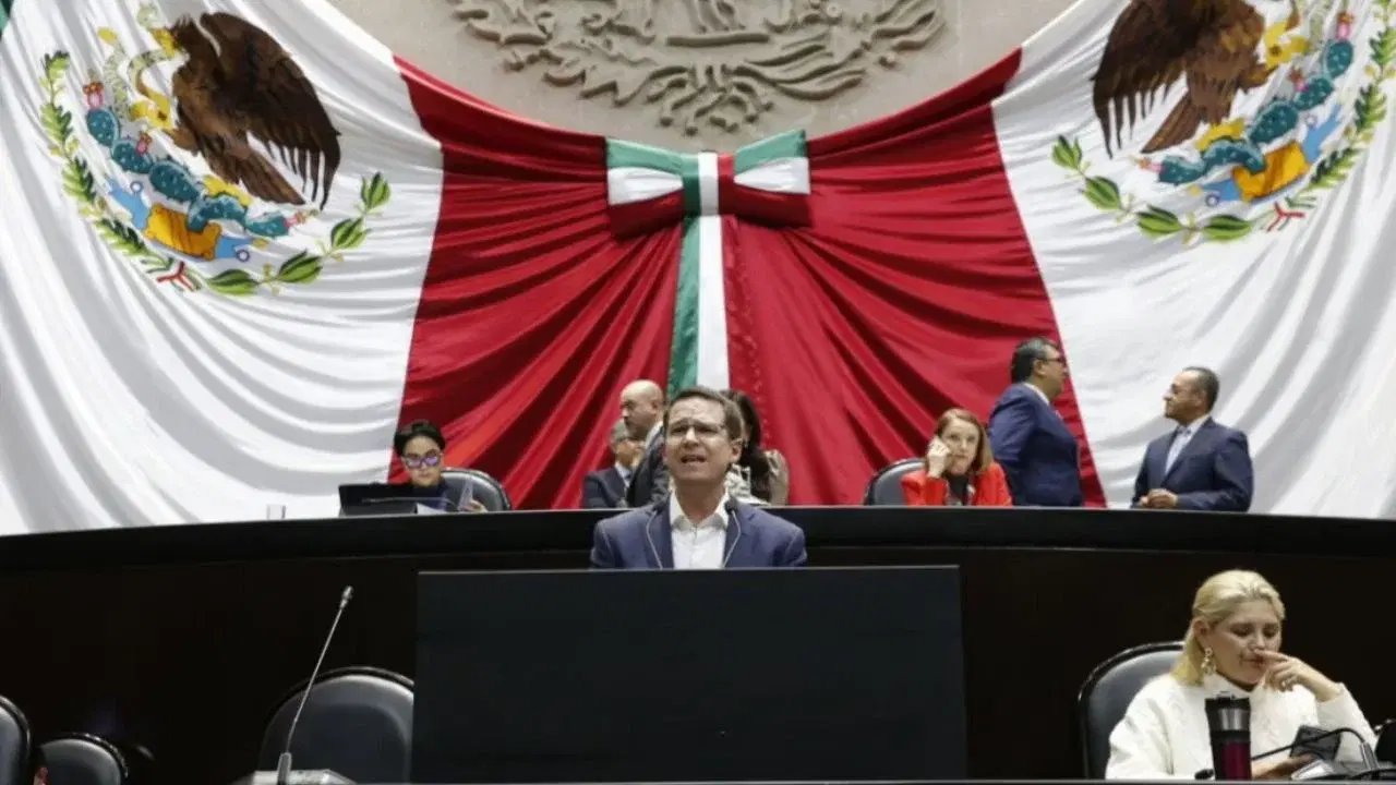 Ricardo Anaya exige a López Obrador responder por el descarrilamiento en Oaxaca
