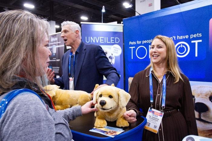 Robots de compañía acaparan CES 2026 en Las Vegas, Nevada