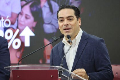 Rogelio Zarazúa inicia rehabilitación de la red carretera estatal en el estado