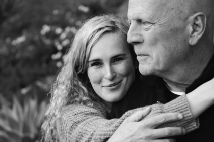 Rumer Willis genera debate por mensaje en redes sobre su padre