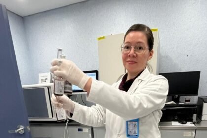 SSG favorece atención oportuna con servicio de Microbiología en el estado
