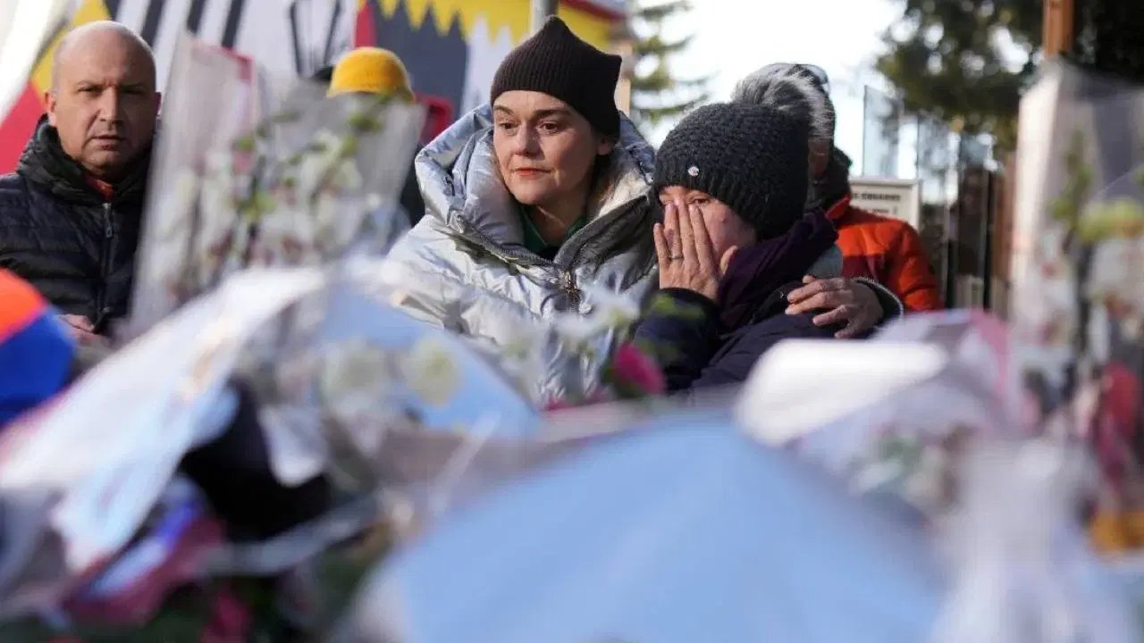 Suiza abre investigación penal contra gerentes de bar por incendio mortal