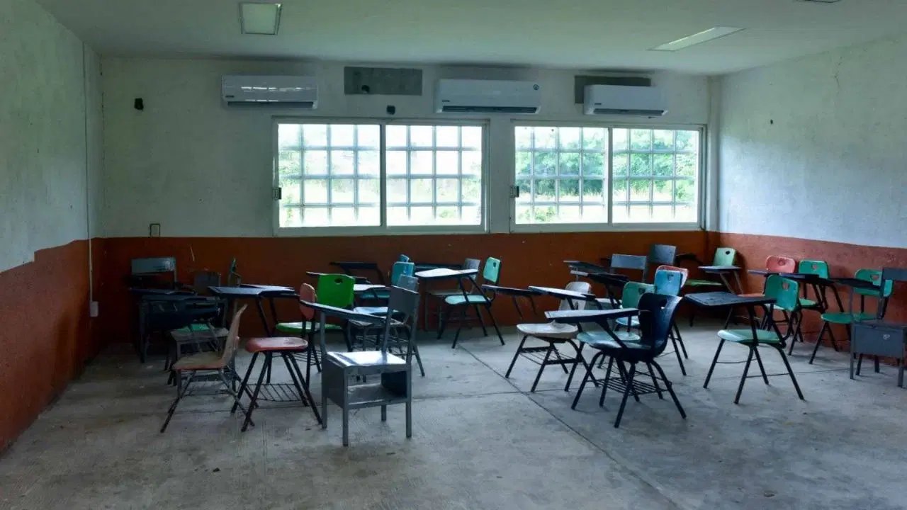 Suspenden regreso a clases en ocho municipios de Sinaloa por lluvias persistentes