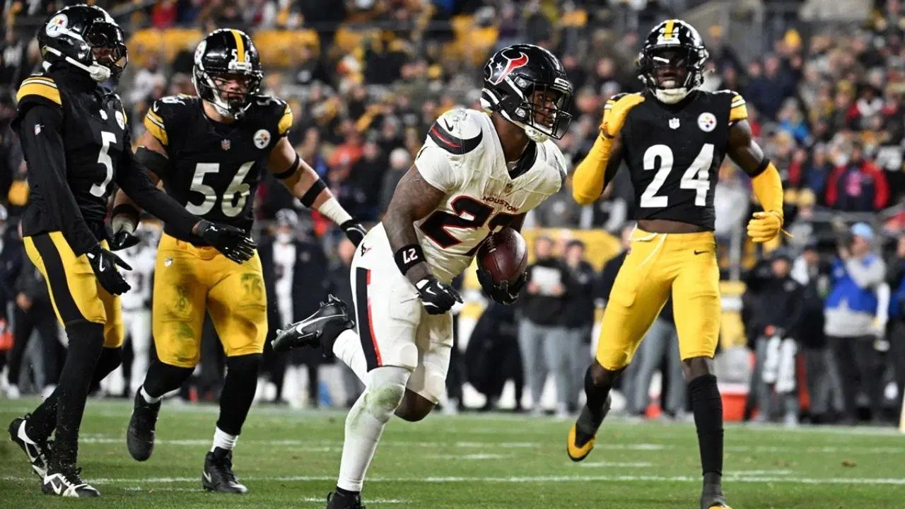 Texans golean a Steelers y avanzan a la ronda divisional contra Patriots