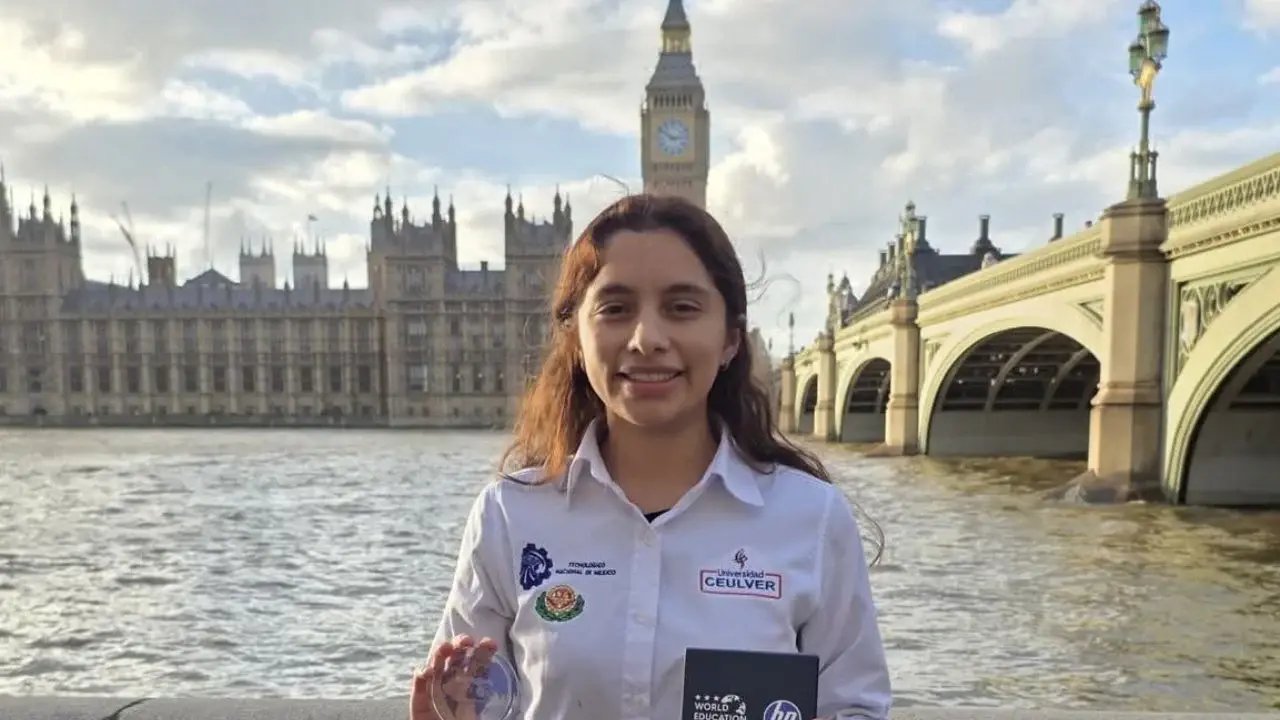 Valeria Palacios, mexicana, recibe Medalla Mundial de la Educación en Londres, Inglaterra