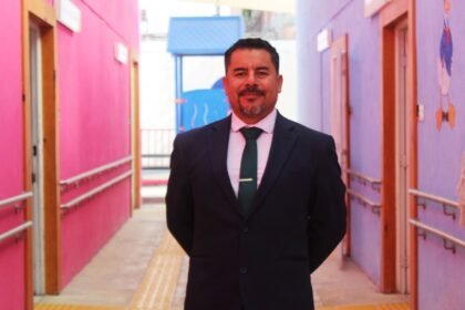 Víctor Celaya impulsa inclusión escolar en dependencias estatales