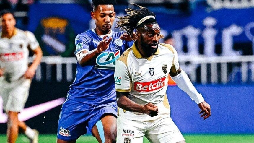 Allan Saint-Maximin aplaude cánticos insultantes hacia mexicanos en su debut