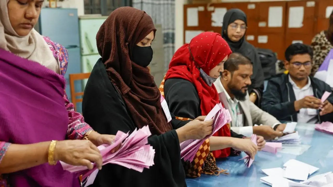 Artefacto casero hiere a tres en centro de votación en Bangladesh